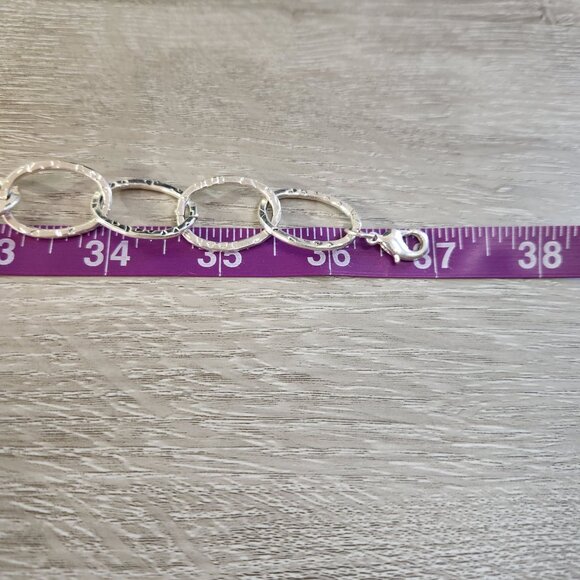 Silver-Tone Hammered Oval Link Chain Necklace With Lobster Clasp Closure - Picture 4 of 6